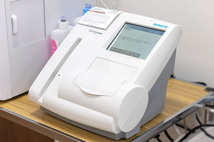 ヘモグロビンA1c、尿アルブミン分析装置画像