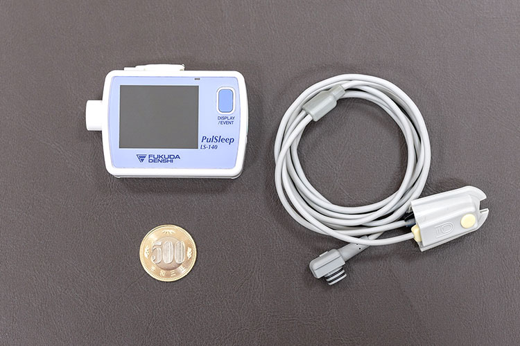 携帯用睡眠時無呼吸検査装置画像